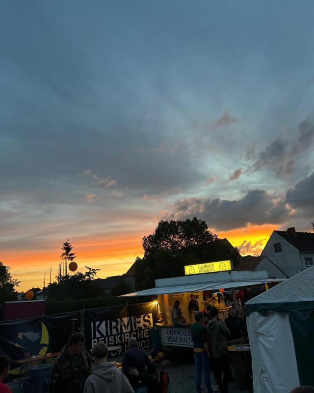 Letzte Woche konnten wir uns wieder mit Speiß und Trank bei den Helfern der letzten Zeltkirmes bedanken. Es wurde bis tief in die Nacht gespielt, gelacht und getanzt.