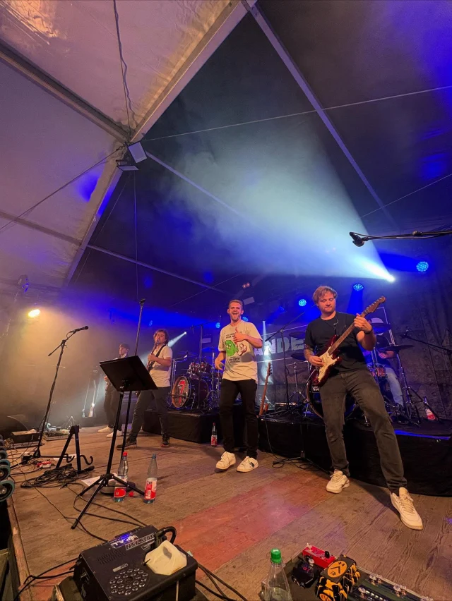 Durch @vanderlind_official und @sevenhellband konnten wir dieses Jahr wieder unseren Rockabend genießen. Vielen Dank an die zwei Bands, ihr wart spitze und danke an unsere Besucher für die Stimmung.